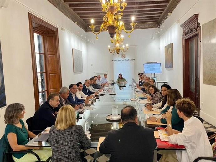 Reunión de la Mesa de la Vivienda de Baleares.