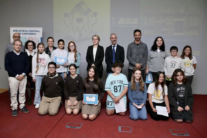 Entrega de premios del concurso 'Bibliotuber'