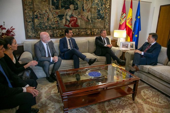 Reunión entre el presidente de C-LM, Emiliano García-Page, y el alcalde de Albacete, Manuel Serrano