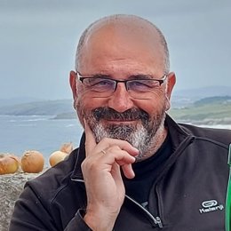 El escritor Tomás García Merino