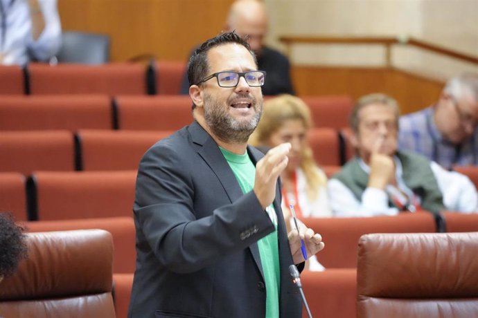 El portavoz del Grupo Parlamentario Mixto-Adelante Andalucía, José Ignacio García, este miércoles en el Pleno del Parlamento.
