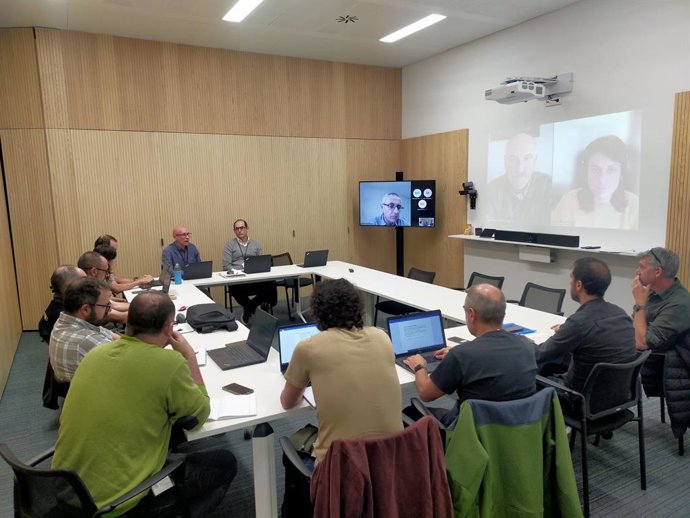 Imatge de la primera reunió del Grup de Treball del Llop a Catalunya