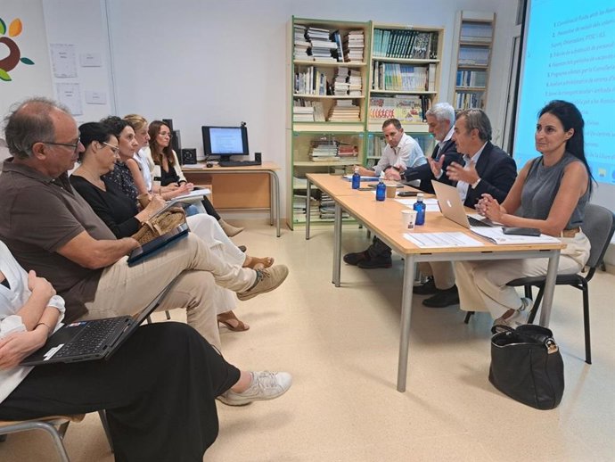 Representantes de Educación en una de las reuniones con los equipos directivos de centros educativos de Ibiza.