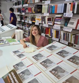 La autora emeritense Teresa Zurdo Gil presenta el libro 'Los elefantes no bailan ballet' el sábado 28 de octubre a las 12.00 horas en la librería La Selva Dentro de Mérida,