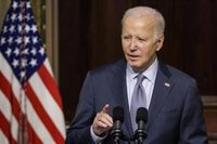 Biden felicita a Mike Johnson por su nombramiento como presidente de la Cámara de Representantes