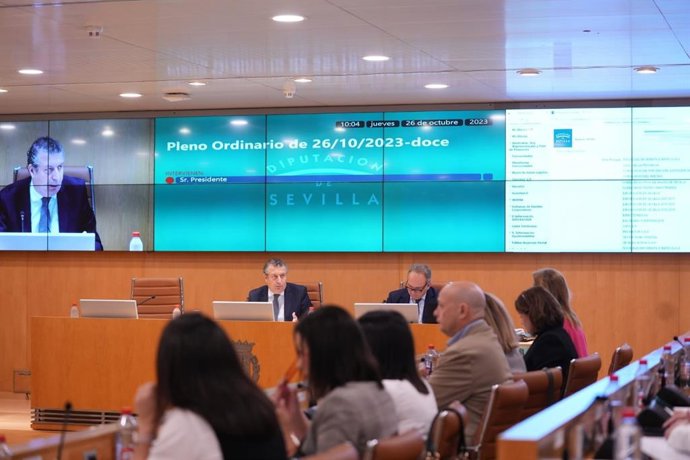 Pleno de la Diputación de Sevilla del 26 de octubre de 2023.