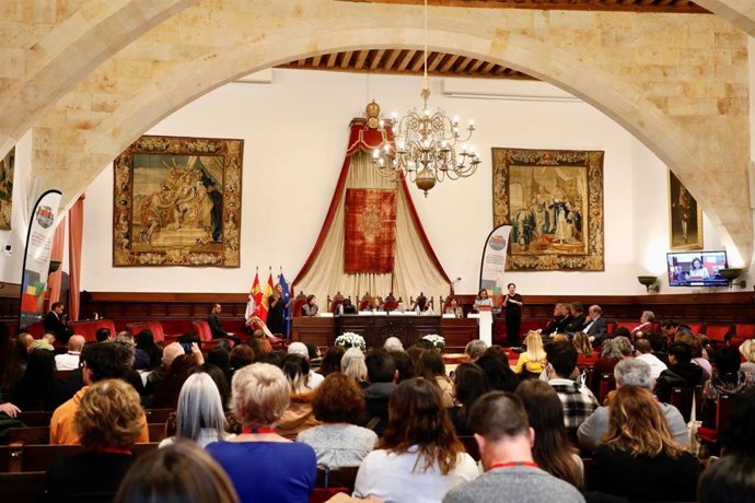Inauguración del congreso de Fundación ONCE en el Paraninfo de la USAL
