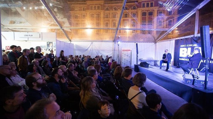 Encuentro con el guitarrista de 091 José Ignacio Lapido durante el ciclo Bunker del festival Hiriko Soinuak