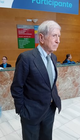 El vicepresidente del Centro Internacional de Toledo para la Paz y exministro de Asuntos Exteriores de Israel, Shlomo Ben Ami, en el XXII Congreso de Directivos CEDE en el Palacio de Congresos de Granada.