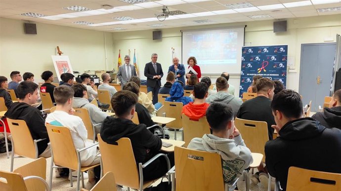Encuentro protagonizado por Astander en el IES de Guarnizo.