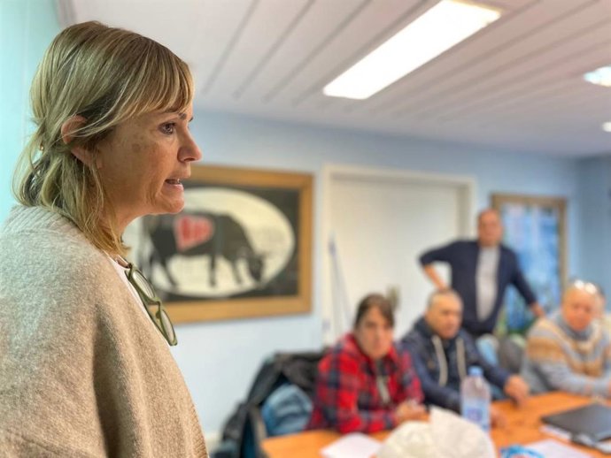 Covadonga Tomé, con trabajadores del ERA