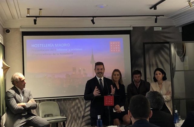 Mariano de Paco, consejero de Cultura, Turismo y Deporte