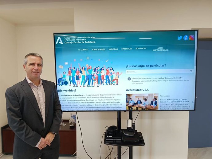 El presidente del Consejo Escolar de Andalucía, Manuel Pérez García