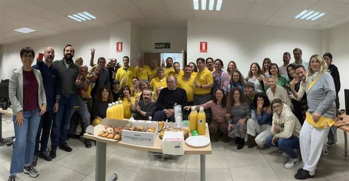 UNEI celebra el tercer aniversario del lanzamiento de su marca.