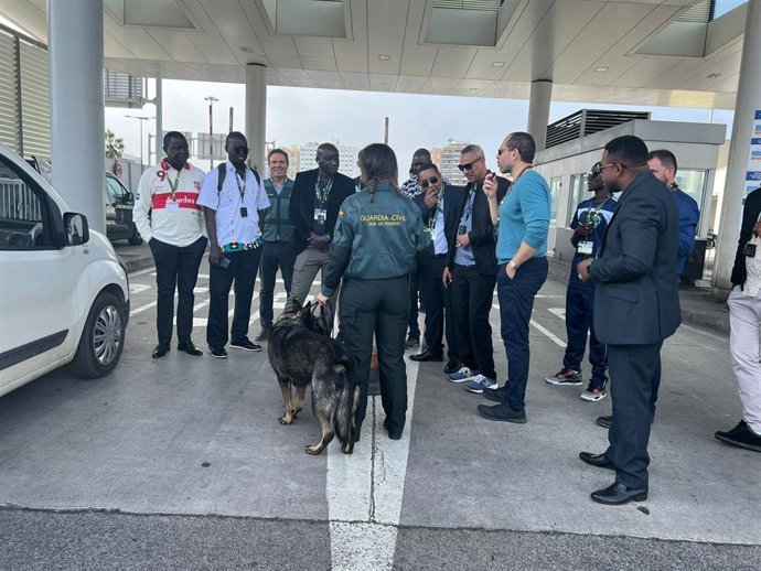 La Guardia Civil de Algeciras enseña a policías de países africanos sus medios para luchar contra la inmigración