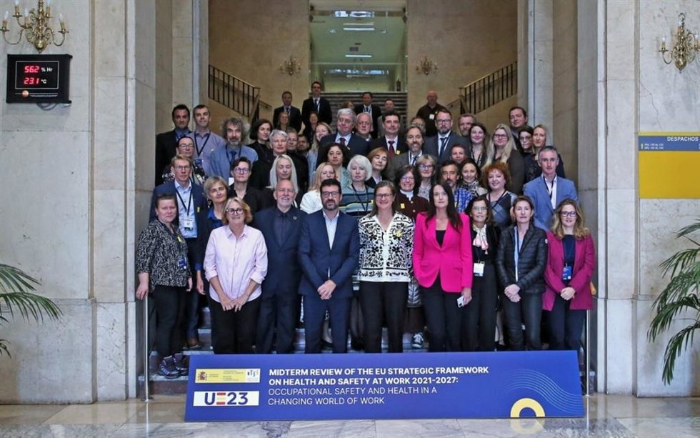 El secretario de Estado de Empleo en funciones, Joaquín Pérez Rey, con representantes de las inspecciones de Trabajo de otros países de la UE.