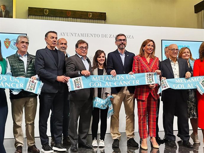 Presentación del partido solidario de fútbol organizado por ASPANOA