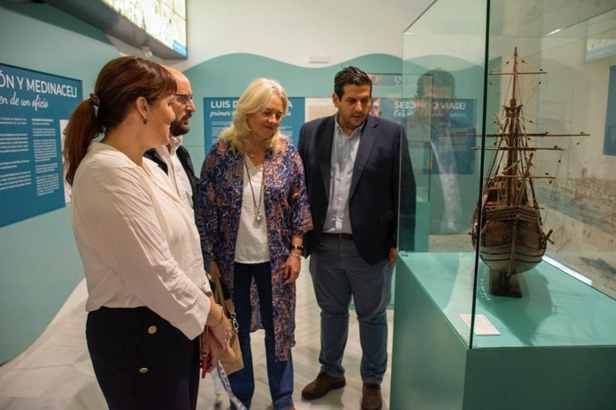 La delegada del Gobierno de la Junta de Andalucía en Cádiz, Mercedes Colombo, en una visita al Centro de Interpretación de las Casas de Cargadores a Indias en El Puerto de Santa María.