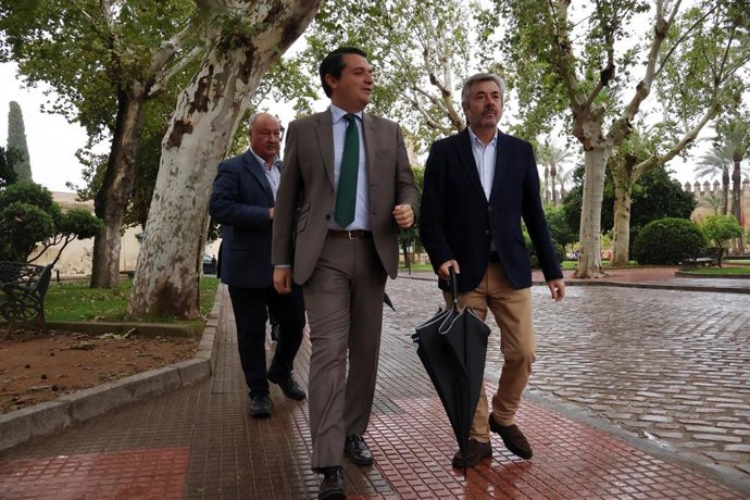 José María Bellido con Miguel Ángel Torrico.