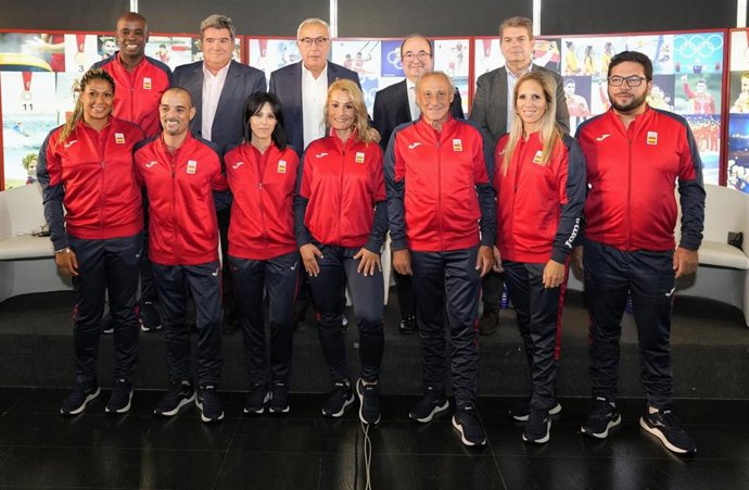 El COE presenta 25 centros para refugiados con 8 embajadores olímpicos para recalcar que  "España es el país mas solidario del mundo" 