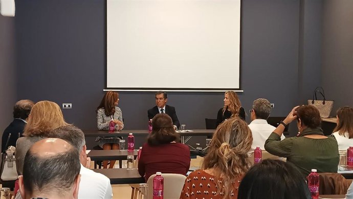 Magistrados de lo Mercantil de Andalucía se reúnen en Cádiz en su encuentro anual.