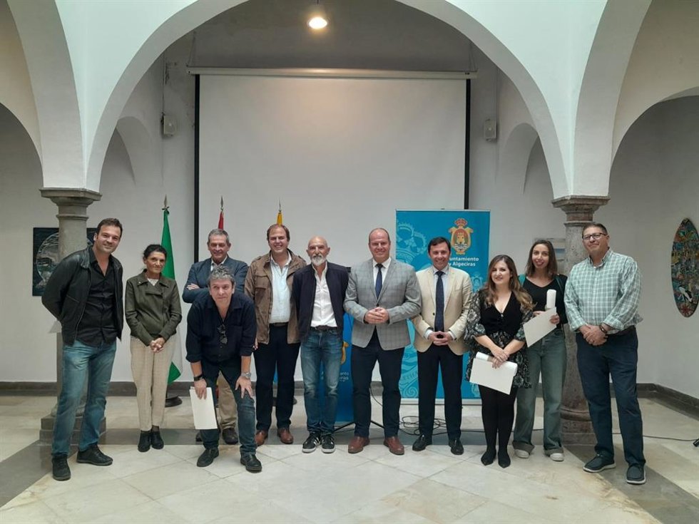 El Museo Municipal de Algeciras expone las obras ganadoras del concurso de pintura Un Parque con Arte