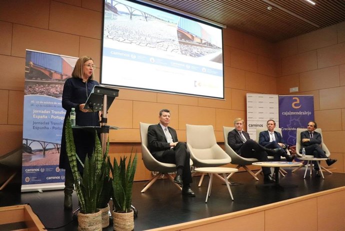 La consejera de Agricultura, Mercedes Morán, en la jornada sobre el ciclo integral del agua