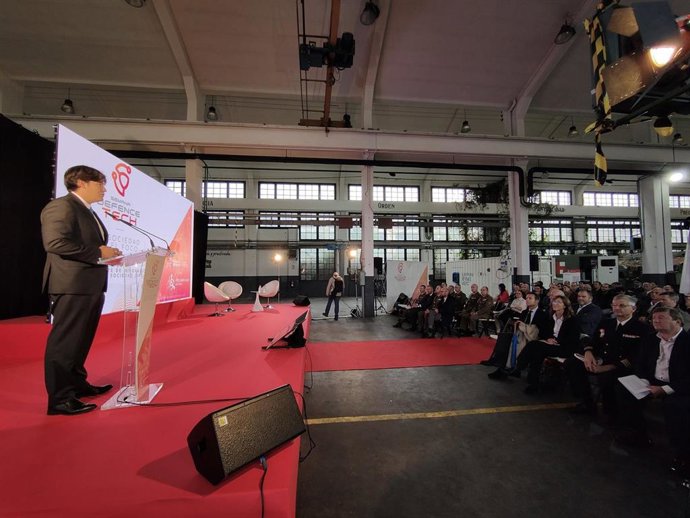 El consejero Borja Sánchez durante la jornada del Hub de Defensa en la antigua fábrica de armas de La Vega