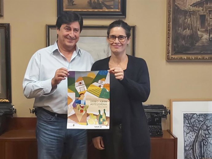 Presentación de la iniciativa Zenbat da? en la popular feria del último lunes de Gernika