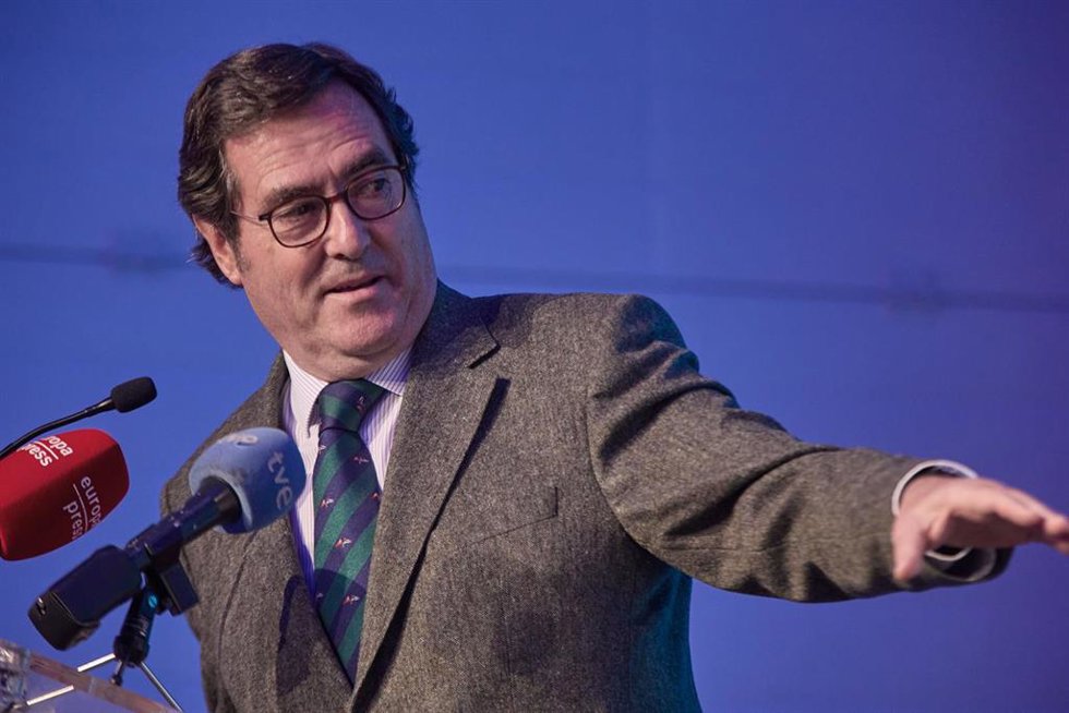 Archivo - El presidente de la CEOE, Antonio Garamendi.