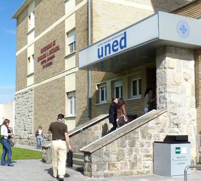 Archivo - La UNED en Pamplona.
