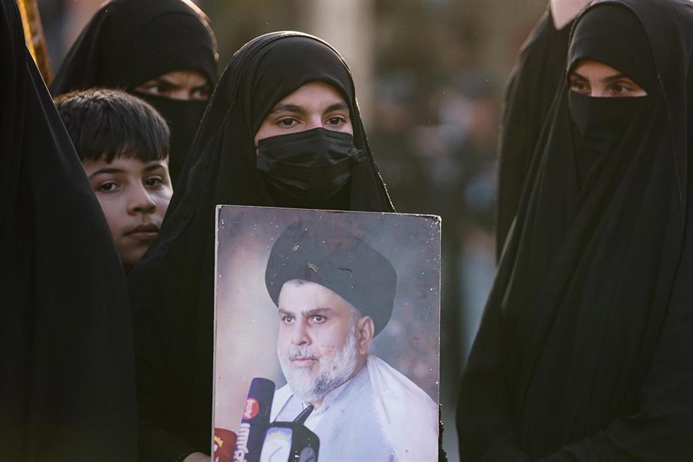 Archivo - Simpatizantes de Muqtada al Sadr en Mosul (Irak)