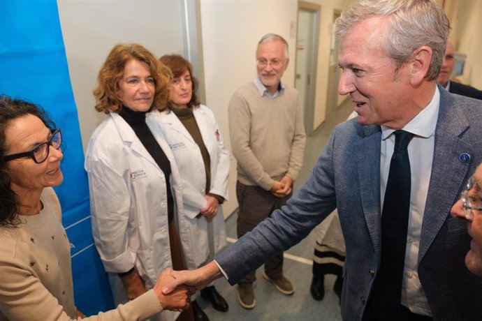 El presidente de la Xunta, Alfonso Rueda, en su visita a las instalaciones de la Fundación Xenómica de Galicia