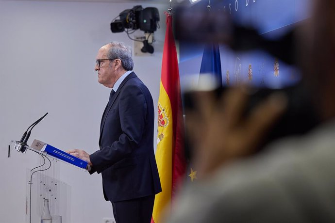 El Defensor del Pueblo, Ángel Gabilondo, ofrece una rueda de prensa tras el acto de presentación del informe del Defensor del Pueblo sobre denuncias por abusos sexuales en el ámbito de la Iglesia católica y el papel de los poderes públicos.