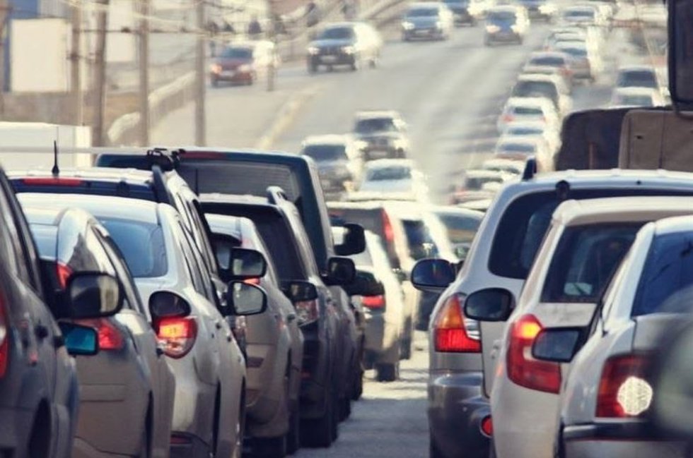 Archivo - Imagen de recurso de congestión de tráfico.