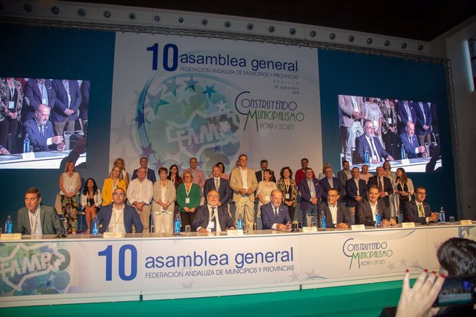 Archivo - X Asamblea de la Federación Andaluza de Municipios y Provincias (FAMP), celebrada en 2019. (Foto de archivo).