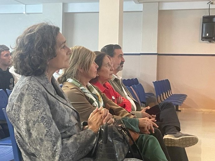 Isabel Paredes en uno de los centros por el Día de la Empresa.