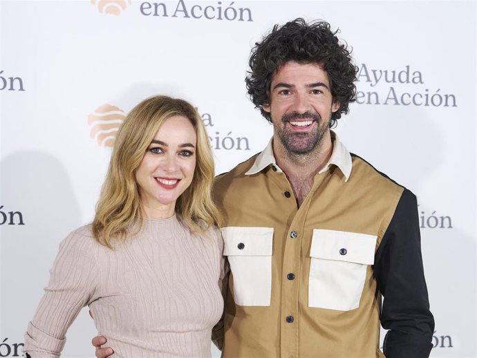 Ayuda en Acción ha presentado la campaña En su oporTUnidad estás tú de la mano de sus embajadores Miguel Ángel Muñoz y Marta Hazas