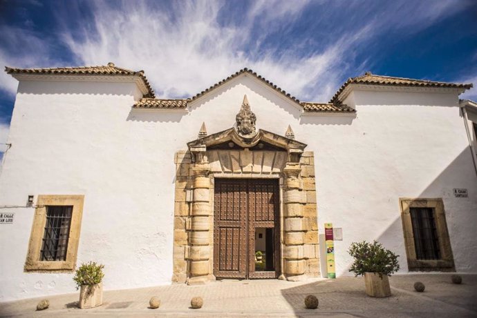 Exterior del edificio de las Carnicerías Reales de Priego de Córdoba.