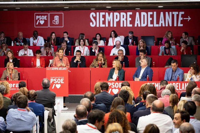 La secretaria general del PSN y presidenta del Gobierno de Navarra, María Chivite, interviene en el Comité Federal del PSOE en Madrid.