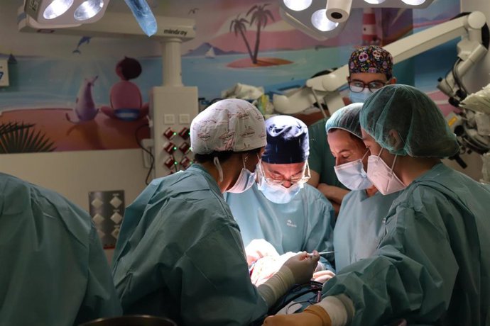 Cirugía en un hospital pública andaluz.