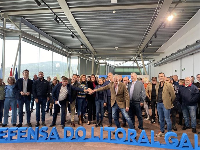 Acto en defesa de la ley gallega del litoral