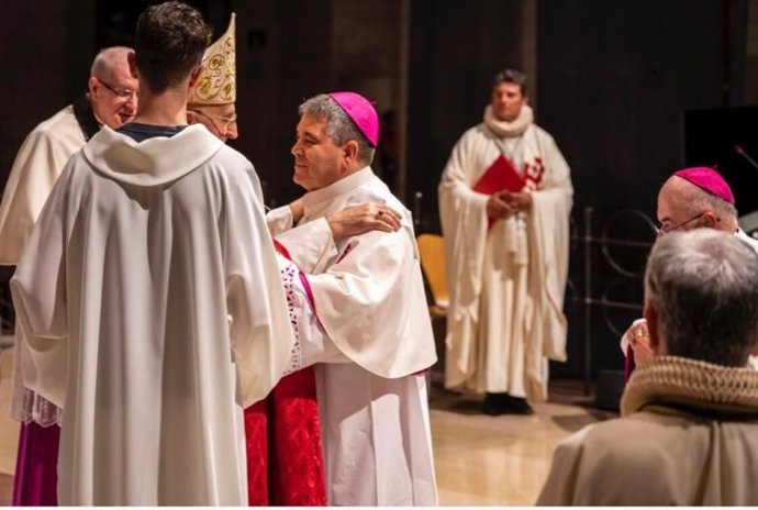 El obispo de Tarazona y dos sacerdotes diocesanos, nuevos caballeros de la Orden del Santo Sepulcro de Jerusalén.
