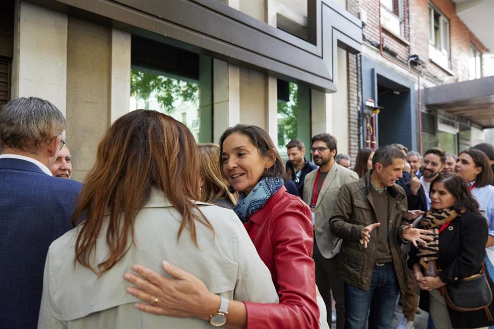La portavoz del Grupo Municipal Socialista en el Ayuntamiento de Madrid, Reyes Maroto, a su llegada a la reunión del Comité Federal, en la sede del PSOE, a 28 de octubre de 2023, en Madrid (España). El PSOE ha convocado hoy una reunión extraordinaria de