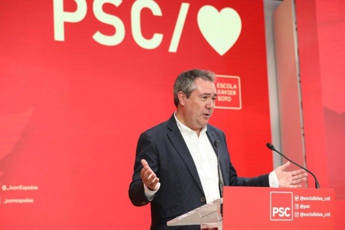 Archivo - El secretario general del PSOE-A, Juan Espadas, en la clausura de la Escuela de Otoño del PSC, en imagen de archivo.
