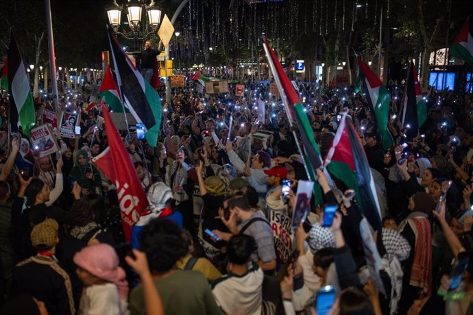 Unas 1.100 personas se manifiestan en Barcelona en apoyo a Palestina, según la Guardia Urbana