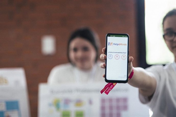 Archivo - Para una buena autoestima es importante escuchar sin restar importancia