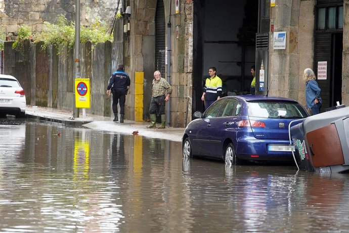 Inundaciones durante el paso de la borrasca Aline, a 19 de octubre de 2023, en Vigo, Pontevedra, Galicia.