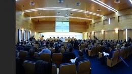 Archivo - Una reunión de ayuntamientos de la Fegamp en una foto de archivo de 2018