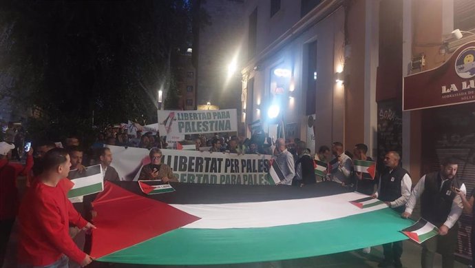 Cientos de personas claman en Palma por la "libertad" de Palestina